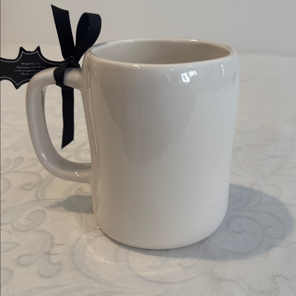 🎃 Rae Dunn Halloween Mug - Picture 2 of 8